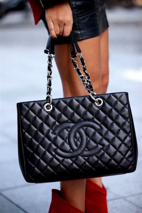 outlet trucchi chanel|Chanel handbags.